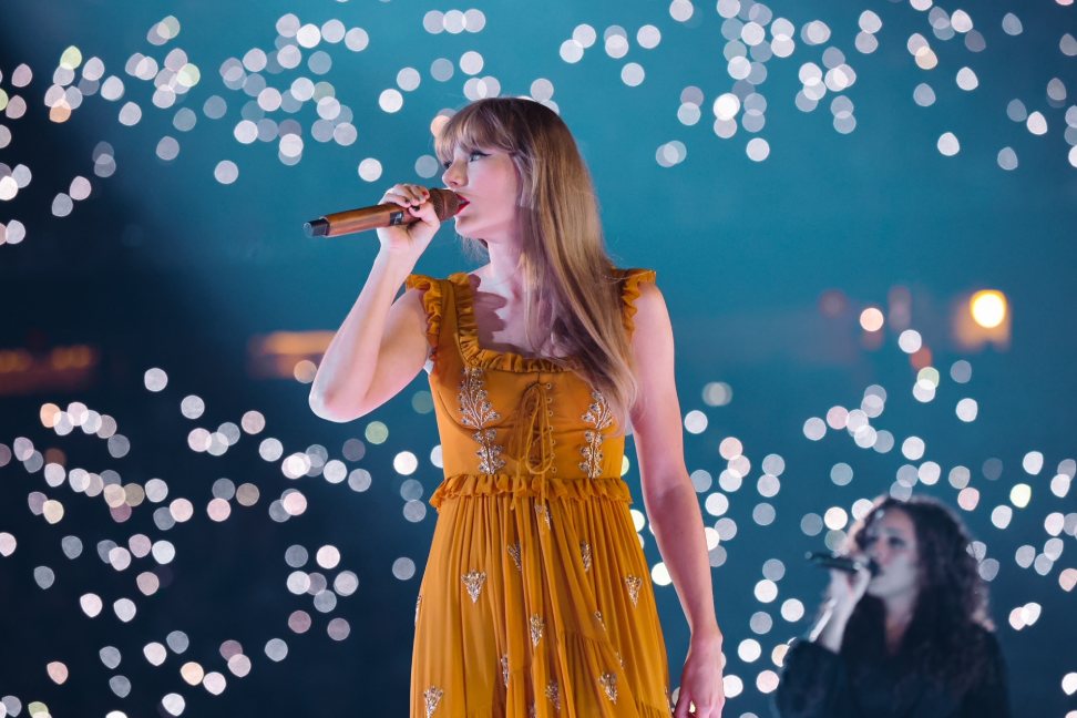 Taylor Swift Remembers Ana At Her Eras Tour Concert By Paying A Quiet Tribute To The Young Swiftie