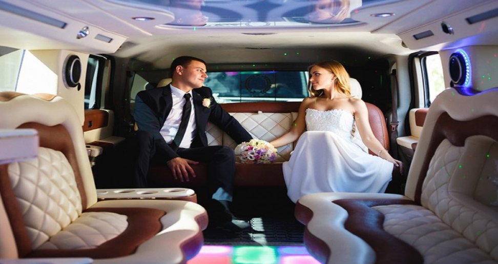 Bus Rental Services for Weddings: Making Your Special Day Seamless